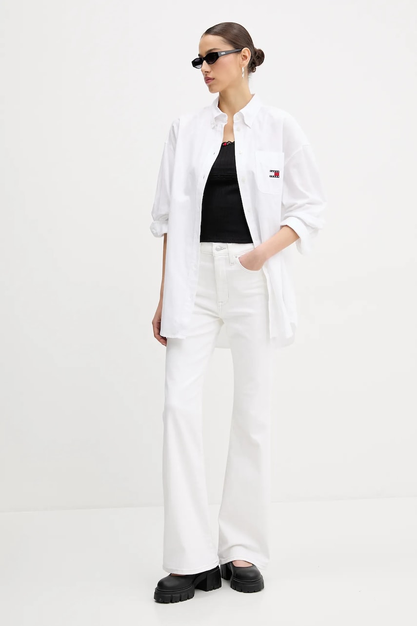 Хлопковая рубашка Tommy Jeans цвет белый relaxed классический воротник DW0DW20289 Хлопковая рубашка Tommy Jeans цвет белый relaxed классический воротник DW0DW20289