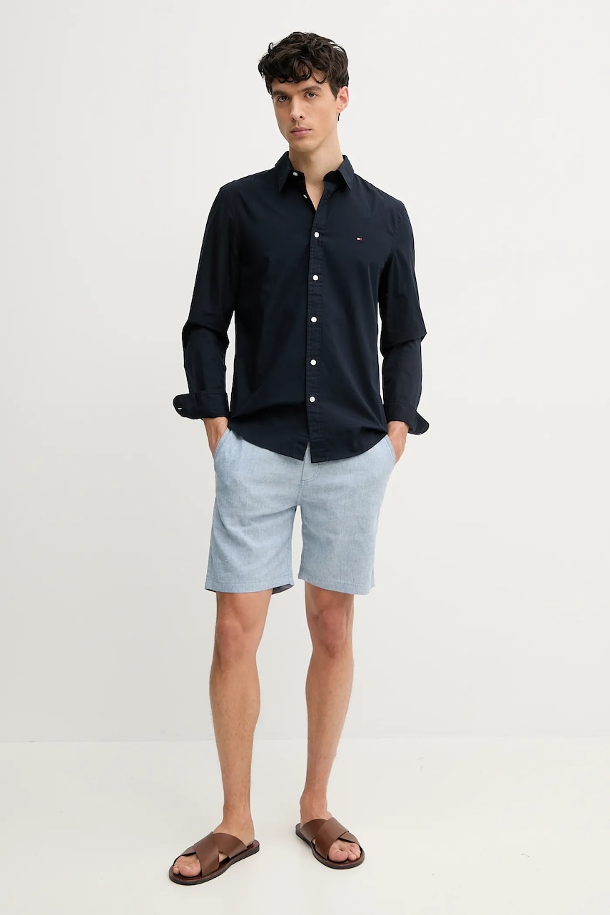 Хлопковая рубашка Tommy Hilfiger мужская цвет синий slim классический воротник MW0MW38137 Хлопковая рубашка Tommy Hilfiger мужская цвет синий slim классический воротник MW0MW38137