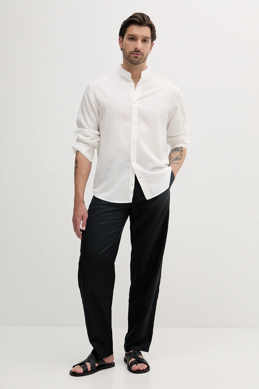 Рубашка с примесью льна Armani Exchange цвет белый regular со стойкой XM000717 AF13181