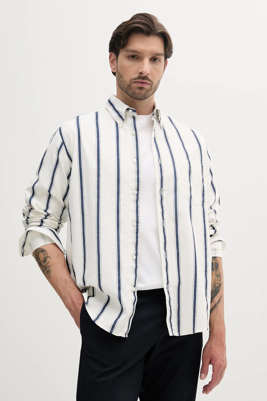 Levně Košile s příměsí lnu BOSS Orange pánská, bílá barva, relaxed, s límečkem button-down, 50538296