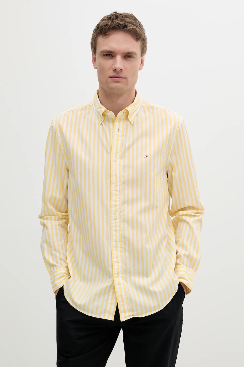 Levně Bavlněná košile Tommy Hilfiger žlutá barva, slim, s límečkem button-down, MW0MW39159