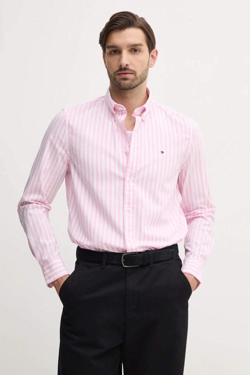 Levně Bavlněná košile Tommy Hilfiger růžová barva, slim, s límečkem button-down, MW0MW39159