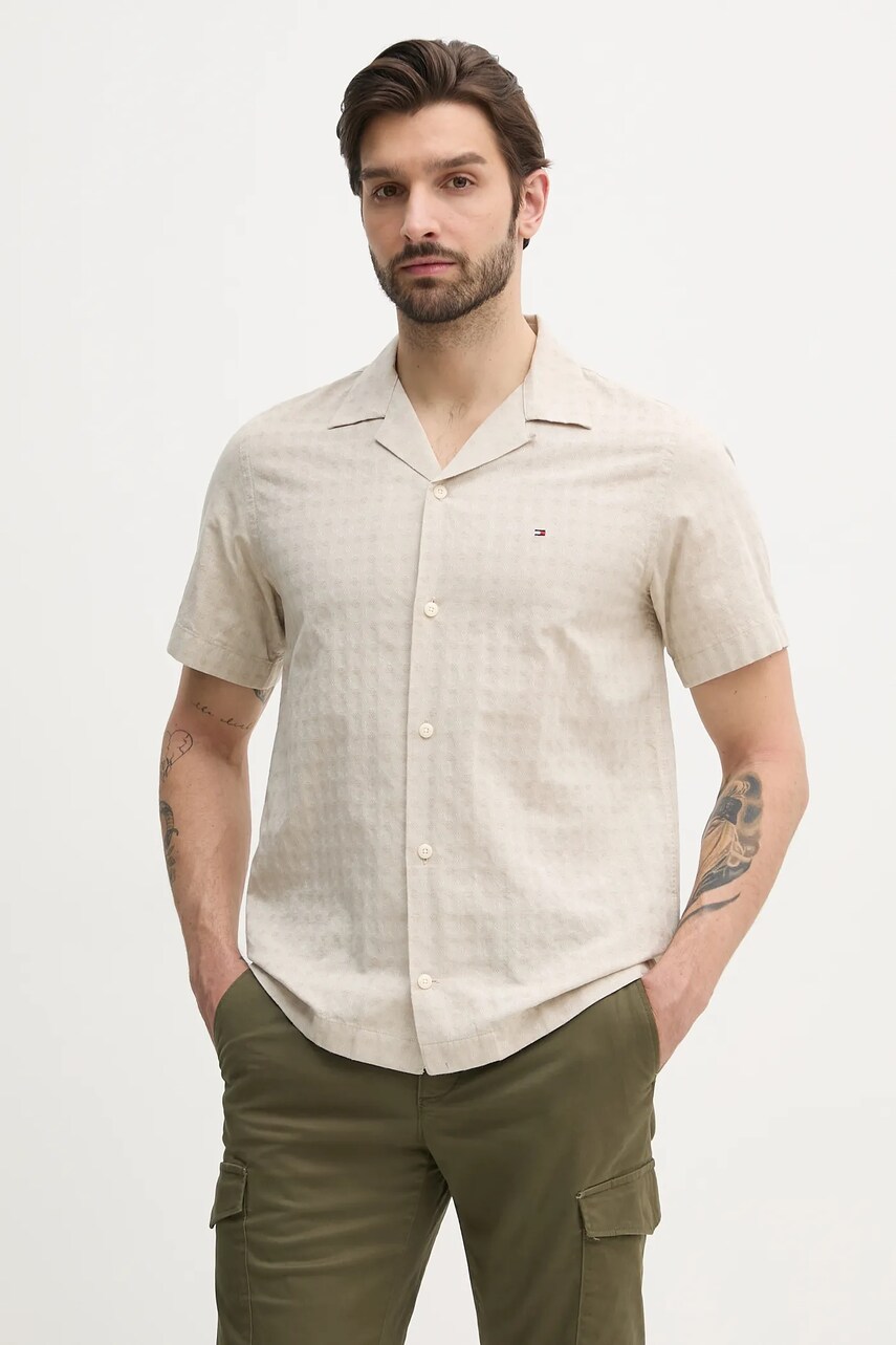 Levně Košile s příměsí lnu Tommy Hilfiger pánská, béžová barva, regular, MW0MW38564