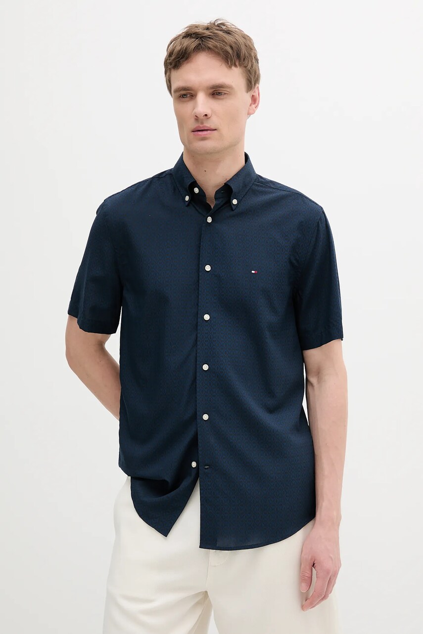 Levně Košile Tommy Hilfiger pánská, tmavomodrá barva, relaxed, s límečkem button-down, MW0MW38576