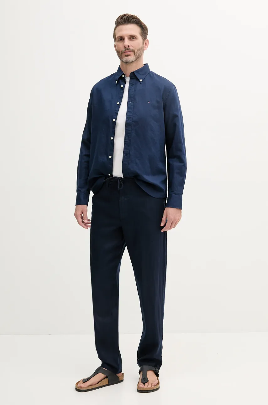 Рубашка с примесью льна Tommy Hilfiger мужская цвет синий regular воротник button-down MW0MW40702 Рубашка с примесью льна Tommy Hilfiger мужская цвет синий regular воротник button-down MW0MW40702