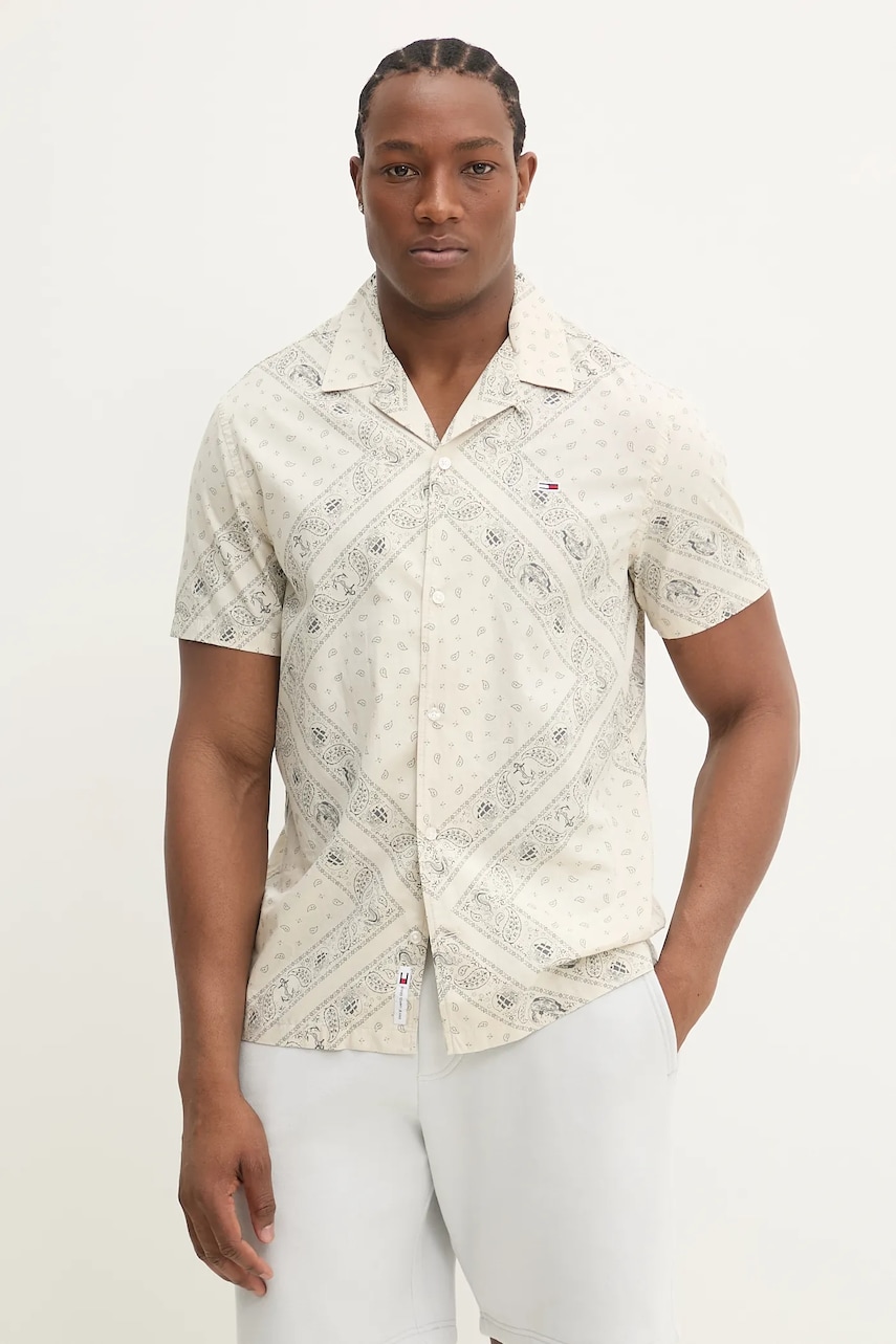 Tommy Jeans cămașă din bumbac bărbați, culoarea bej, regular, DM0DM20888 Tommy Jeans cămașă din bumbac bărbați, culoarea bej, regular, DM0DM20888