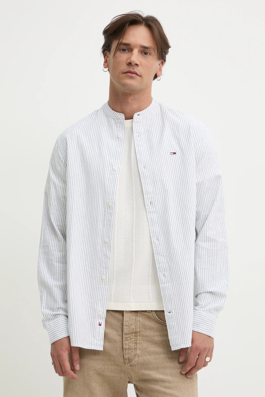 Tommy Jeans camasa din amestec de in culoarea alb, cu guler stand-up, regular, DM0DM20893 Tommy Jeans camasa din amestec de in culoarea alb, cu guler stand-up, regular, DM0DM20893