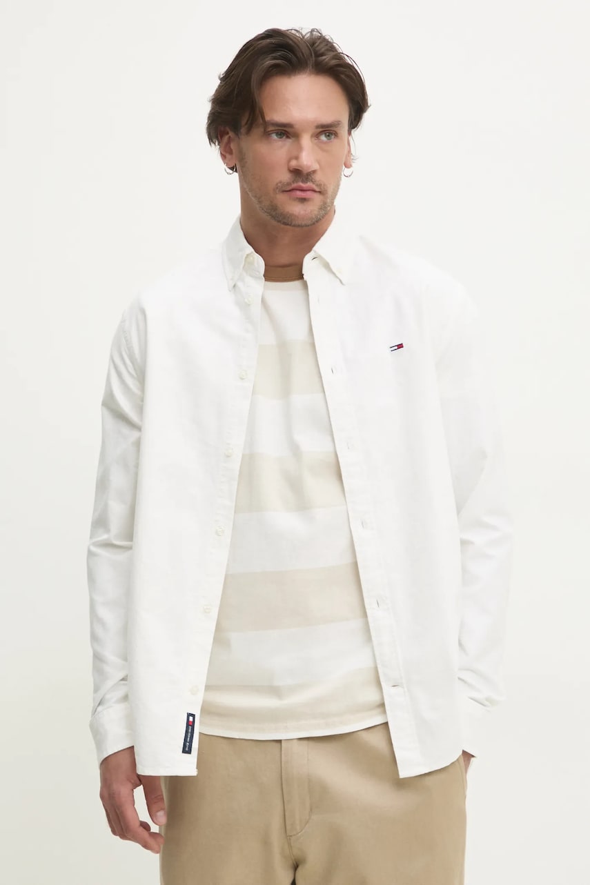 Tommy Jeans camasa din bumbac barbati, culoarea alb, cu guler button-down, regular, DM0DM21298 Tommy Jeans camasa din bumbac barbati, culoarea alb, cu guler button-down, regular, DM0DM21298