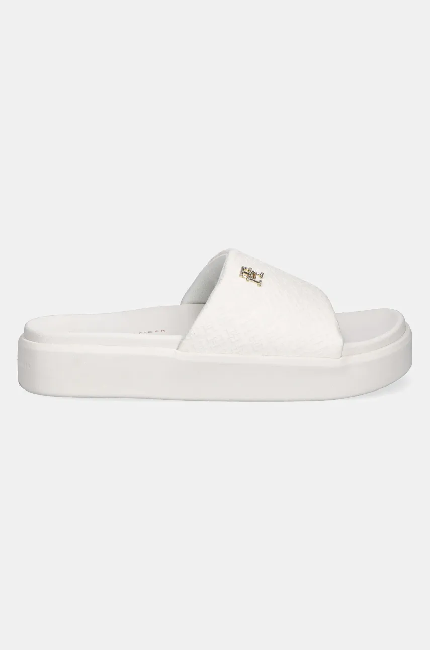 Шлепанцы Tommy Hilfiger PLATFORM MONOGRAM POOLSLIDE женские цвет белый на платформе FW0FW08526 Шлепанцы Tommy Hilfiger PLATFORM MONOGRAM POOLSLIDE женские цвет белый на платформе FW0FW08526