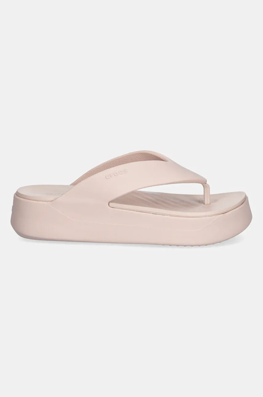 Вьетнамки Crocs Getaway Platform Flip женские цвет бежевый на платформе 209410-6UR Вьетнамки Crocs Getaway Platform Flip женские цвет бежевый на платформе 209410-6UR