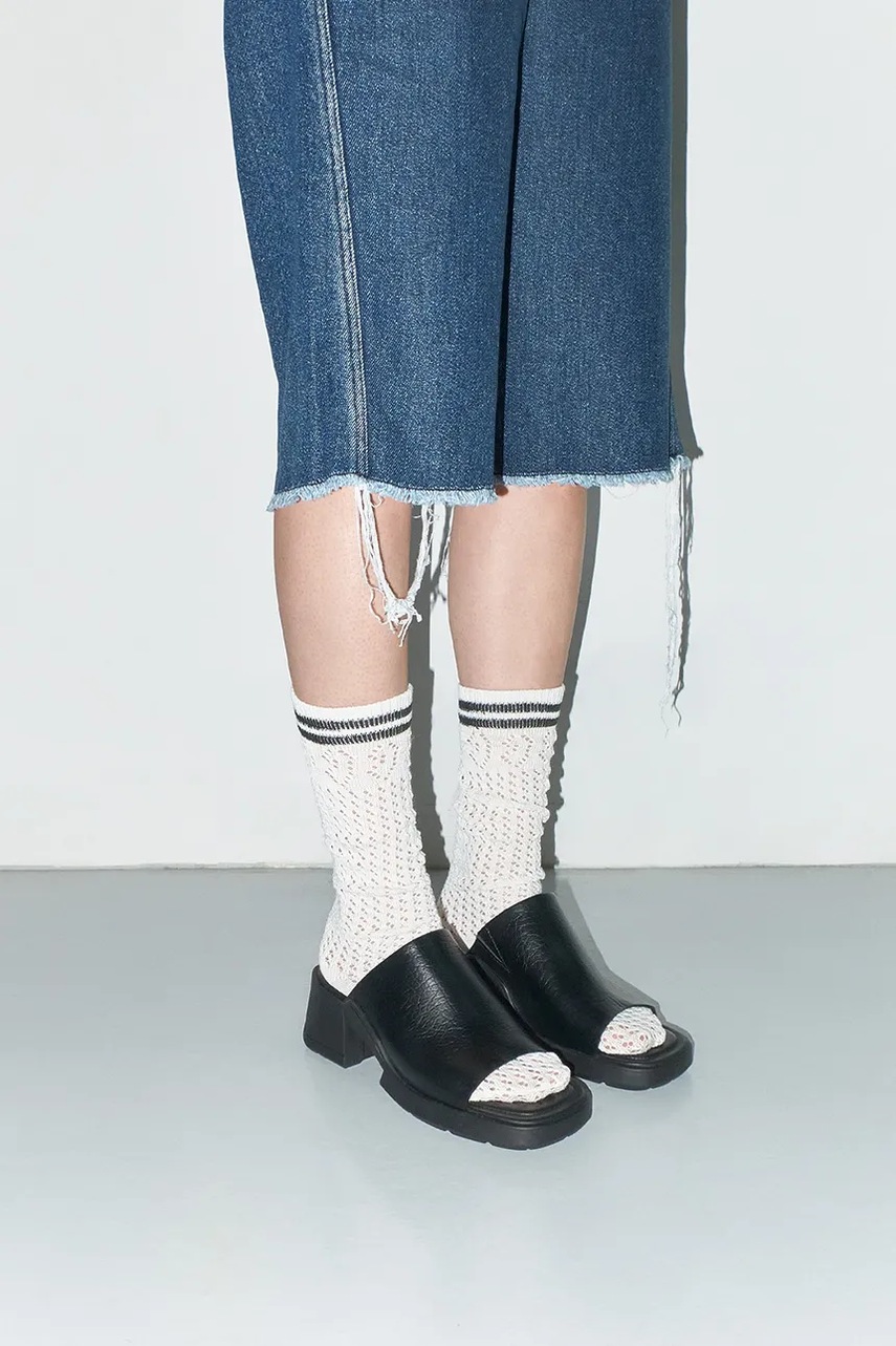 Δερμάτινες παντόφλες Miista Clarin φωτογραφία