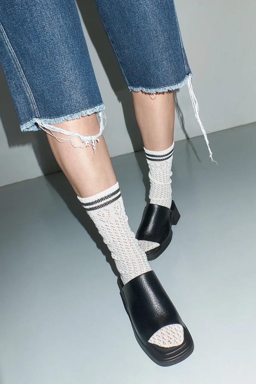 Δερμάτινες παντόφλες Miista Clarin φωτογραφία