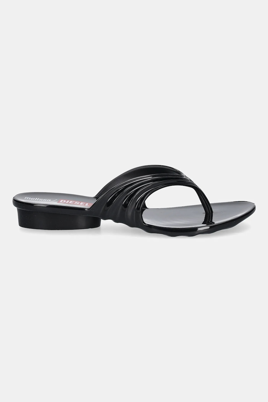 Вьетнамки Melissa MELISSA FLIP FLOP DIESEL AD цвет чёрный на плоском ходу M 36151 Вьетнамки Melissa MELISSA FLIP FLOP DIESEL AD цвет чёрный на плоском ходу M 36151