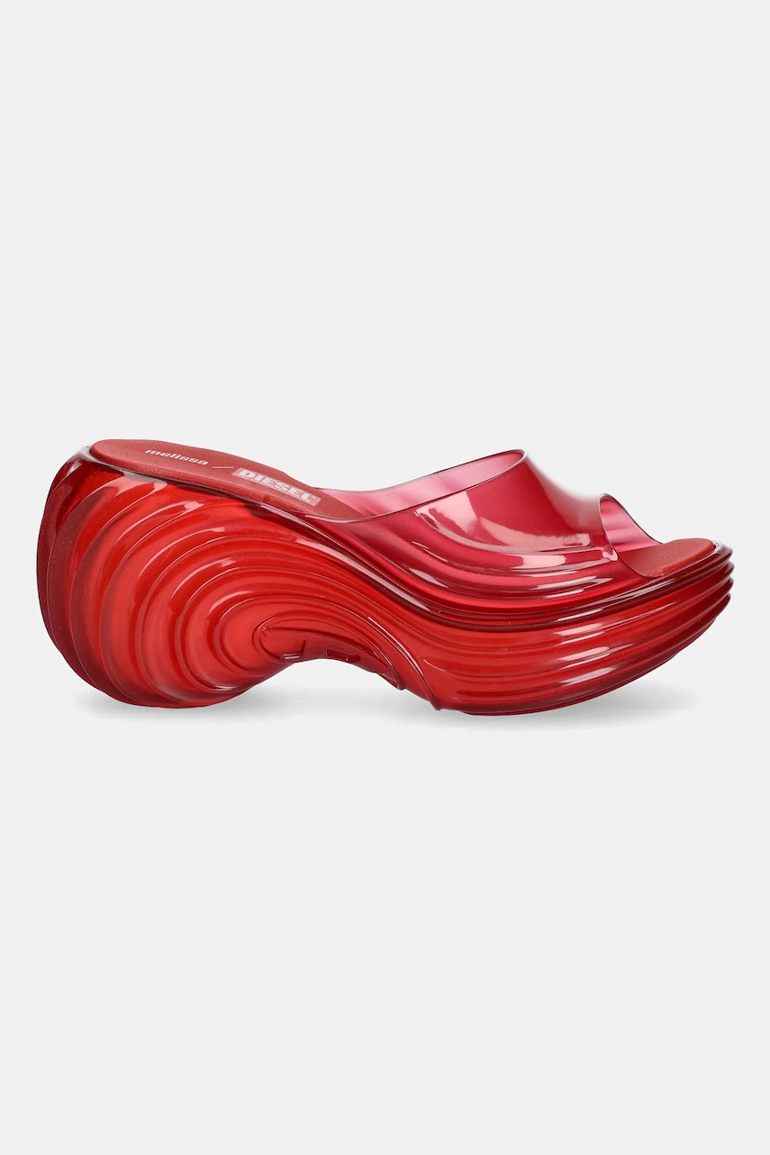 Шлепанцы Melissa MELISSA PLATFORM DIESEL AD цвет красный на платформе M 36152 Шлепанцы Melissa MELISSA PLATFORM DIESEL AD цвет красный на платформе M 36152