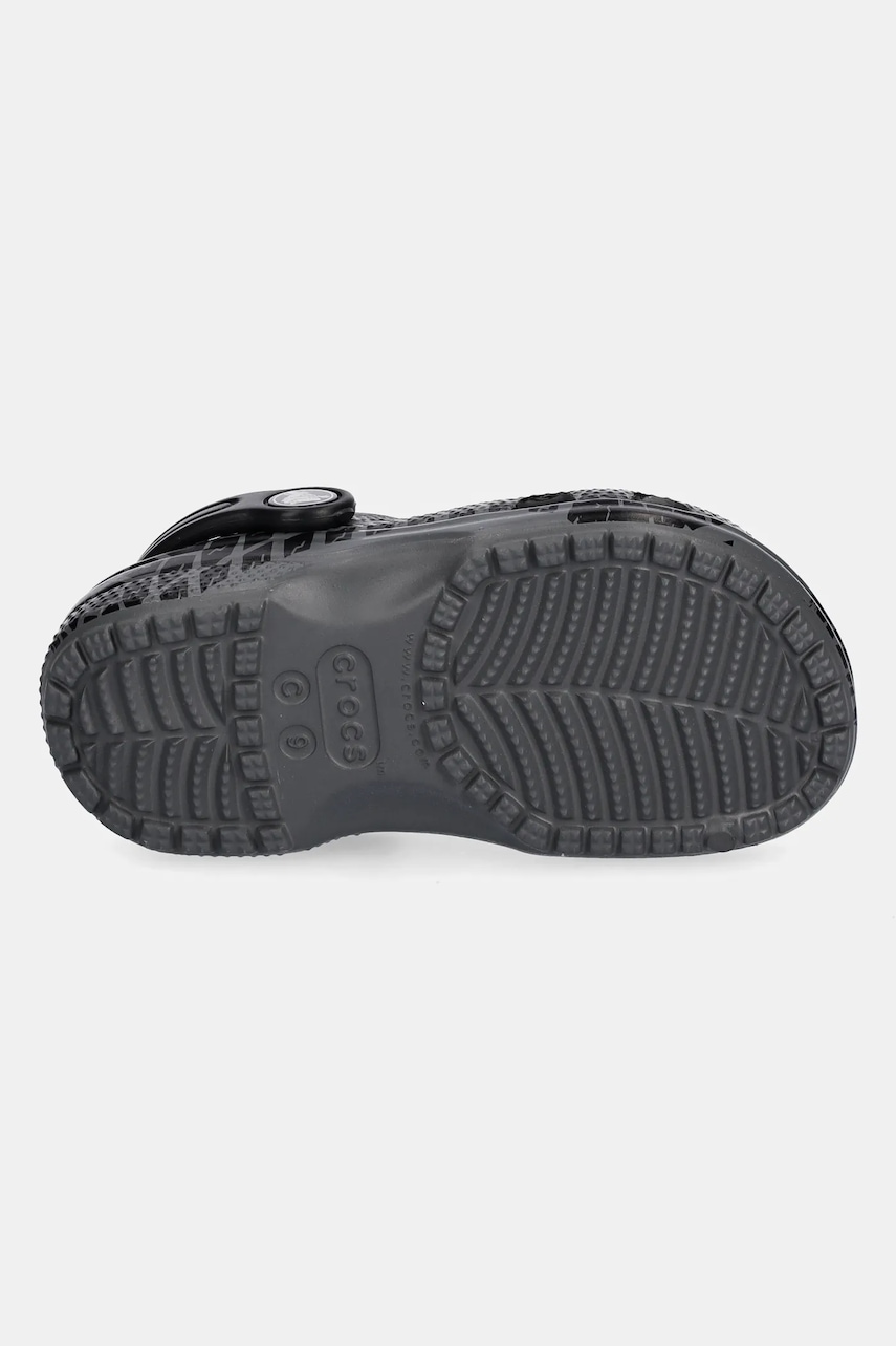 Šľapky Crocs CLASSIC TIRE PRINT CLOG T