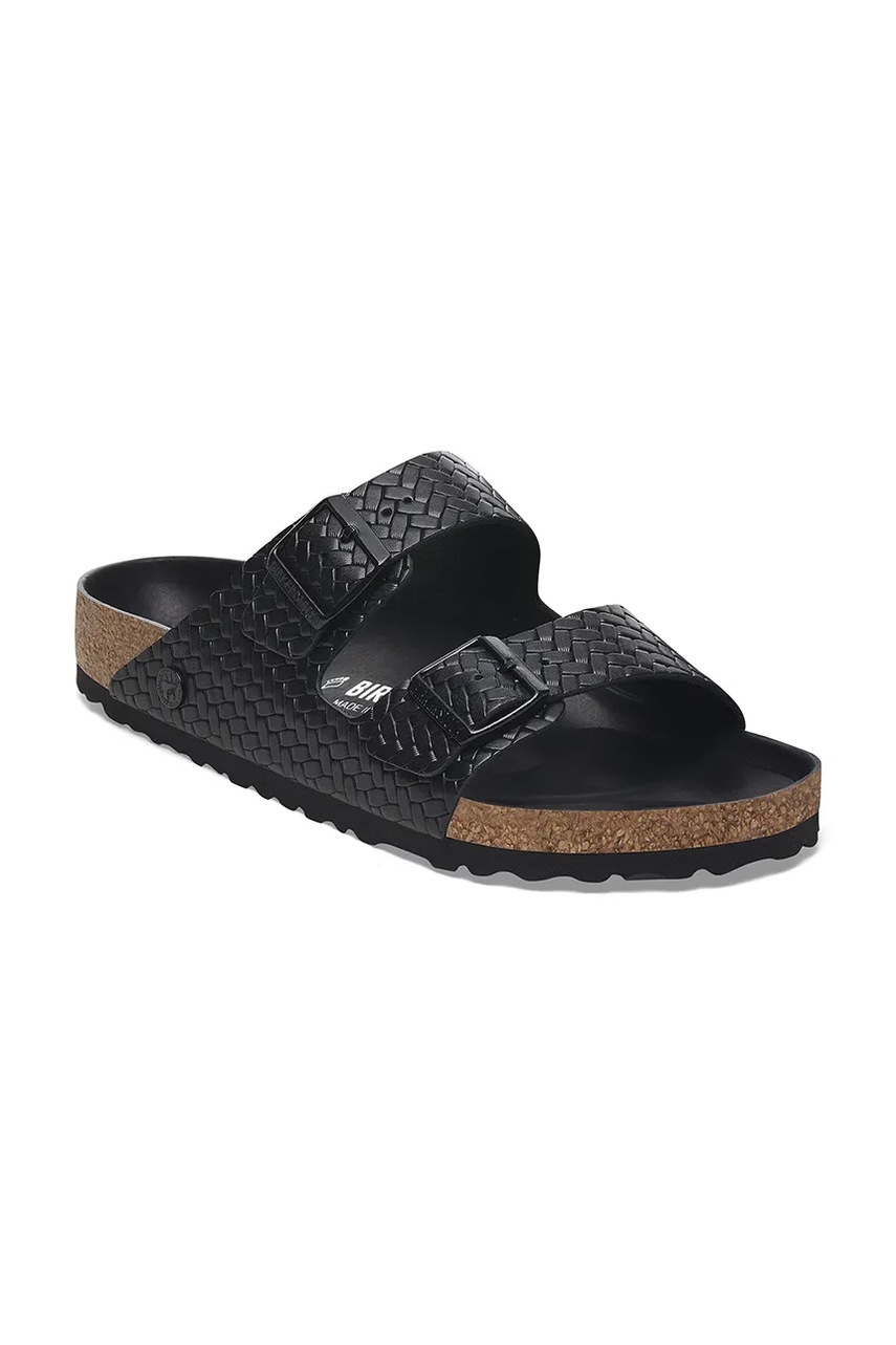 Кожаные шлепанцы Birkenstock Arizona Woven Emboss цвет чёрный 1029133 Кожаные шлепанцы Birkenstock Arizona Woven Emboss цвет чёрный 1029133
