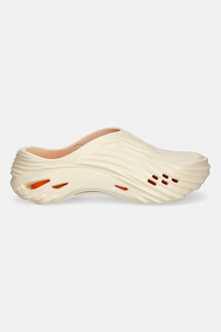 Шлепанцы Crocs Echo Wave Clog цвет бежевый 210521 Шлепанцы Crocs Echo Wave Clog цвет бежевый 210521