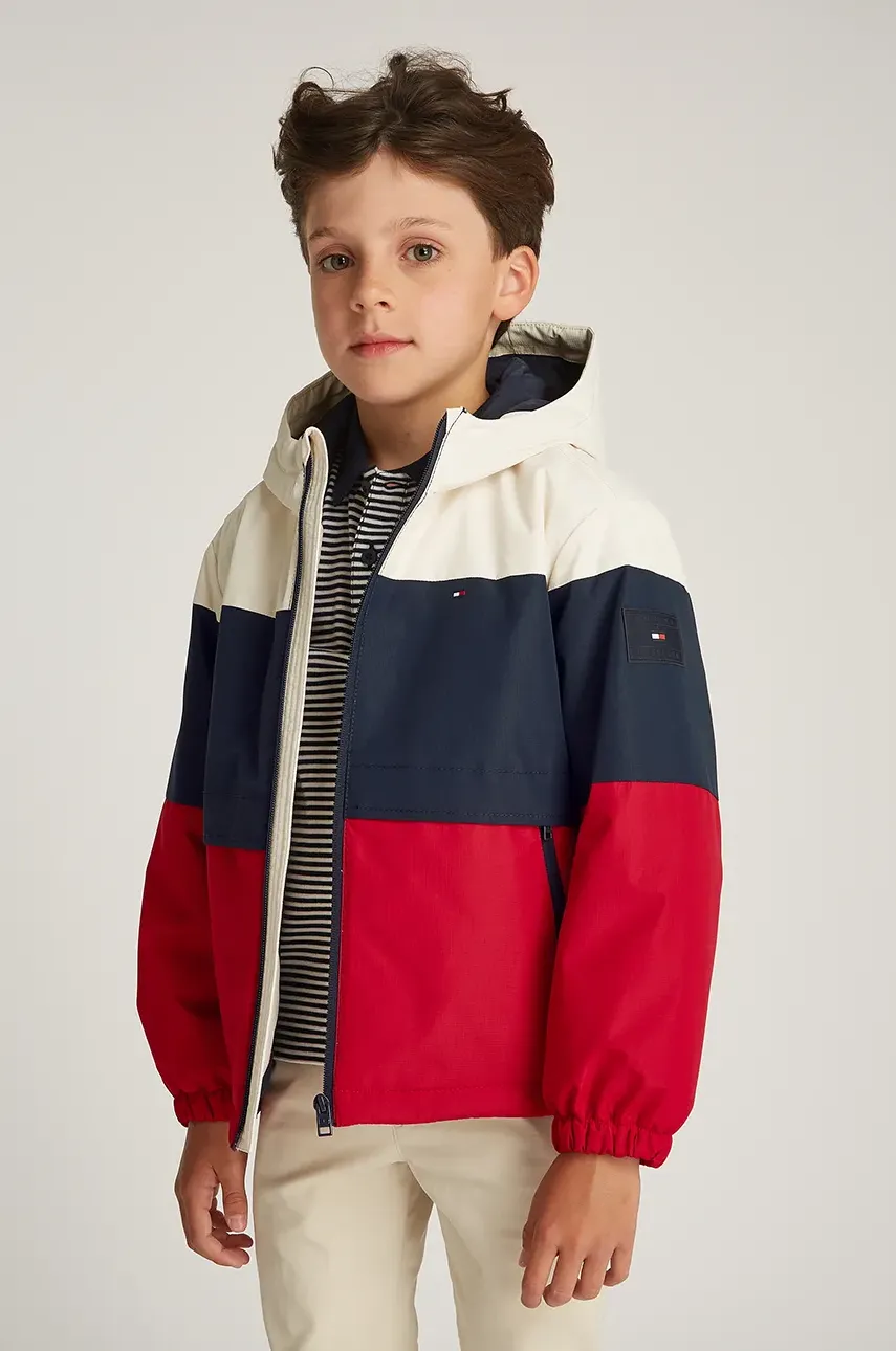 Levně Dětská bunda Tommy Hilfiger červená barva, KB0KB09365