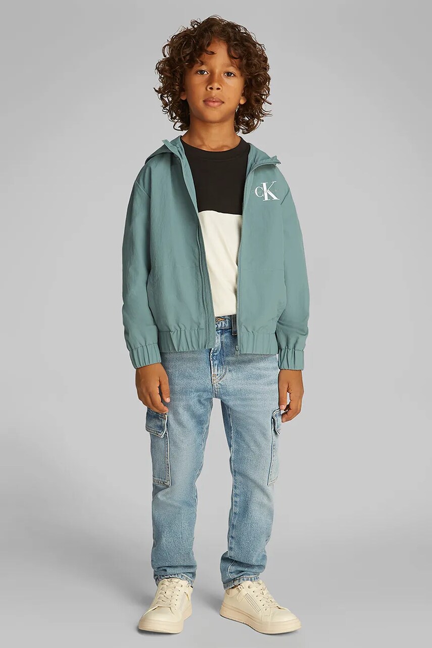 Levně Dětská bunda Calvin Klein Jeans tyrkysová barva, IB0IB02500