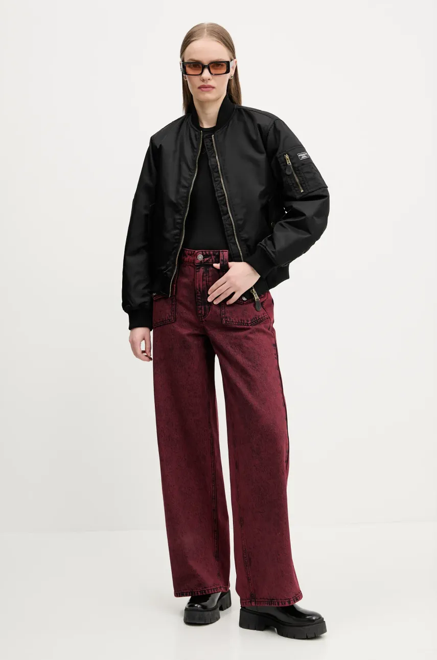 Куртка-бомбер Guess Jeans женская цвет чёрный переходная W5RL81 WHAA2 Куртка-бомбер Guess Jeans женская цвет чёрный переходная W5RL81 WHAA2