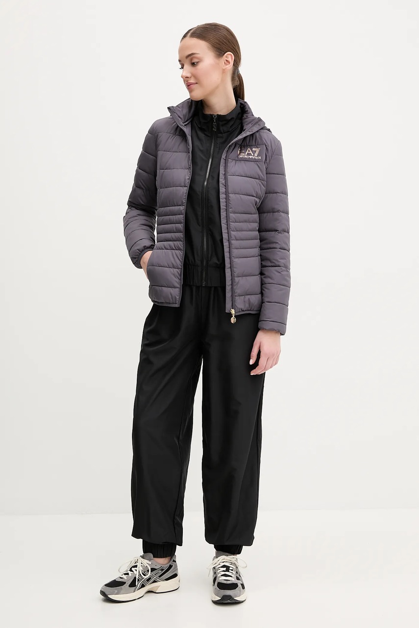 Куртка EA7 Emporio Armani цвет серый переходная TNF8Z.8NTB23 Куртка EA7 Emporio Armani цвет серый переходная TNF8Z.8NTB23