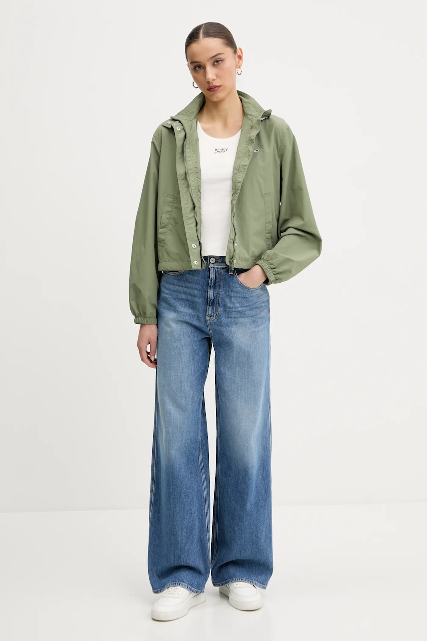 Куртка Tommy Jeans цвет зелёный переходная oversize DW0DW20439 Куртка Tommy Jeans цвет зелёный переходная oversize DW0DW20439