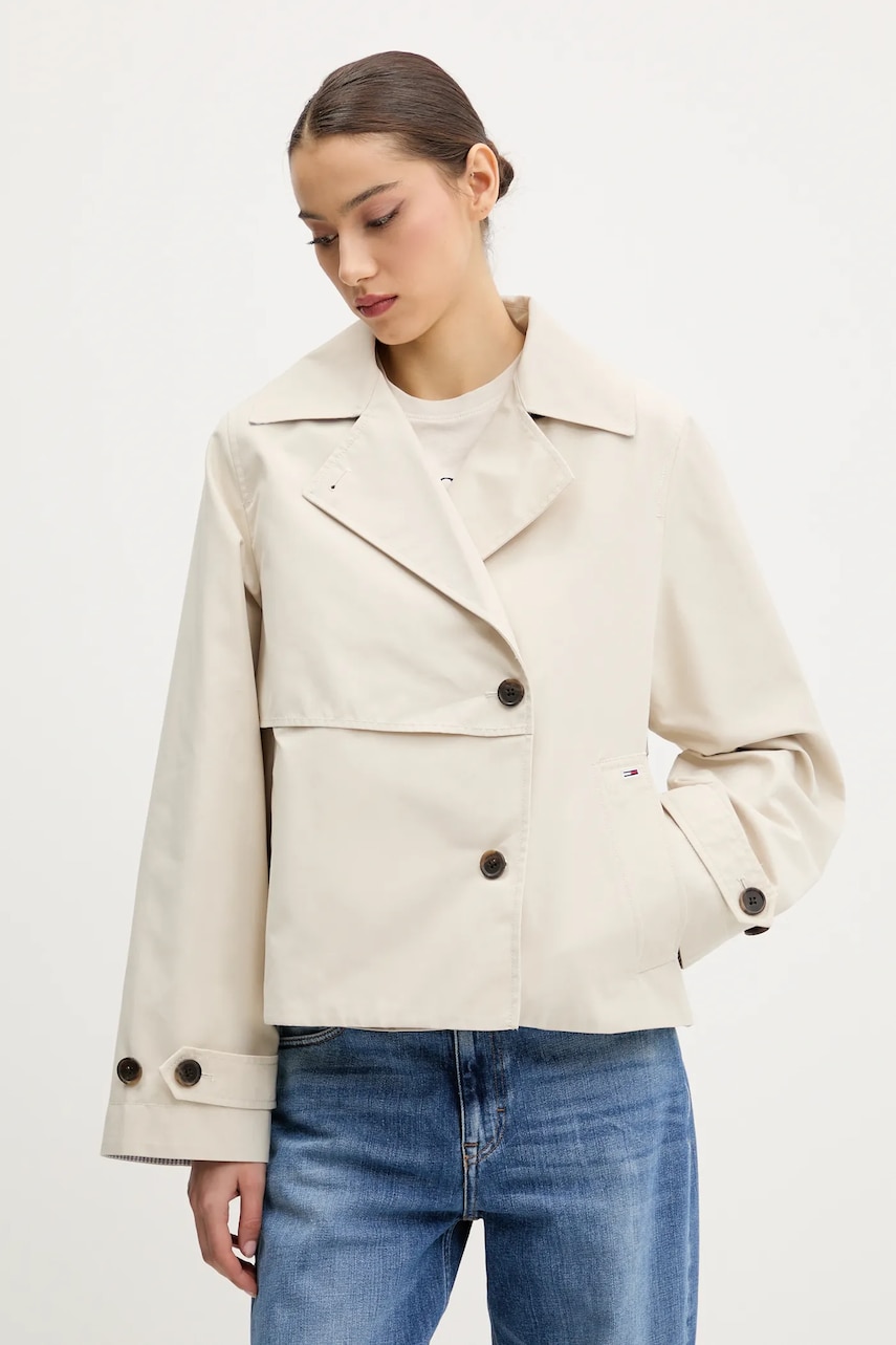 Tommy Jeans geacă culoarea bej, de tranzitie, DW0DW21348 Tommy Jeans geacă culoarea bej, de tranzitie, DW0DW21348