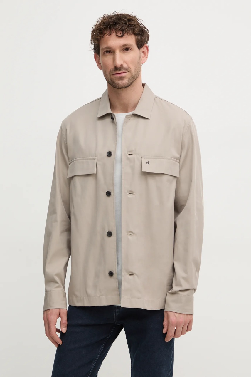 

Риза Calvin Klein мъжка в бежово със стандартна кройка с класическа яка K10K113815, Бежов