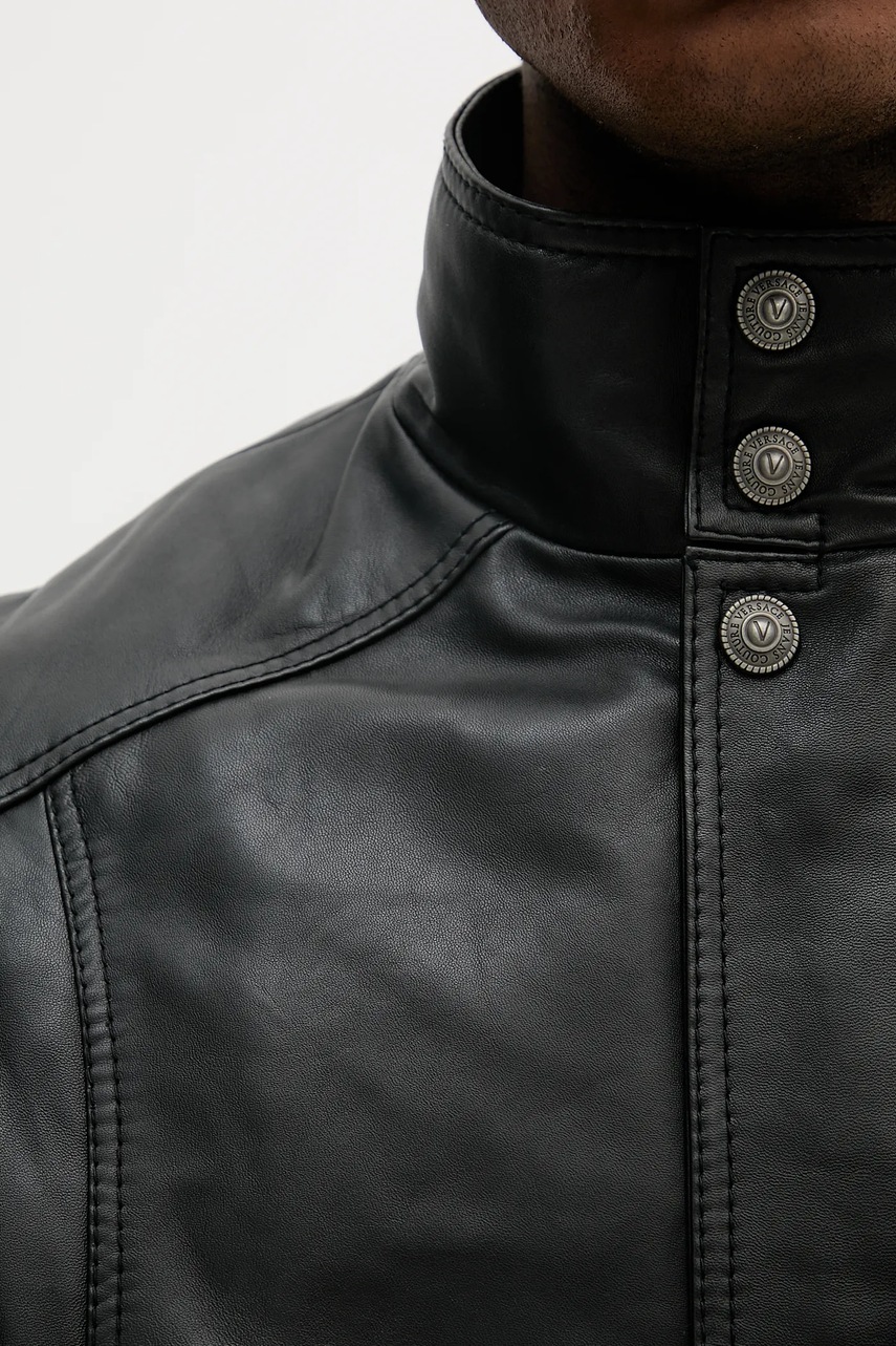 Δερμάτινο γιλέκο Versace Jeans Couture ανδρικό, χρώμα: μαύρο, 78GAVP00 CPPS3 φωτογραφία