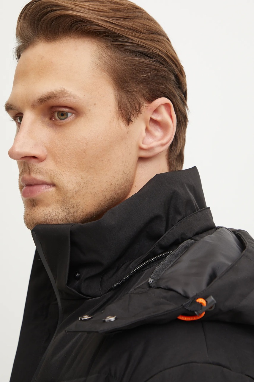 Μπουφάν για σκι Guess χρώμα: μαύρο, M4PL3U WH0K0 φωτογραφία