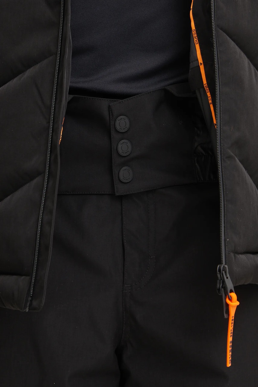 Μπουφάν για σκι Guess χρώμα: μαύρο, M4PL3U WH0K0 φωτογραφία