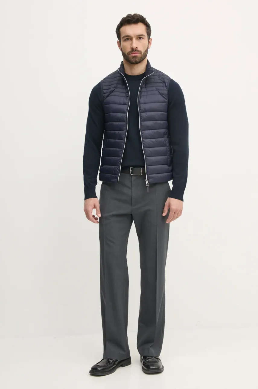 Безрукавка Hackett London мужская цвет синий переходная HM403313 Безрукавка Hackett London мужская цвет синий переходная HM403313