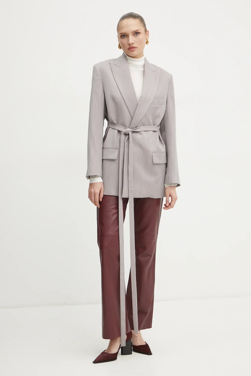Victoria Beckham geaca de lana culoarea gri, cu doua randuri de nasturi, neted, 1125WJK006092A Victoria Beckham geaca de lana culoarea gri, cu doua randuri de nasturi, neted, 1125WJK006092A