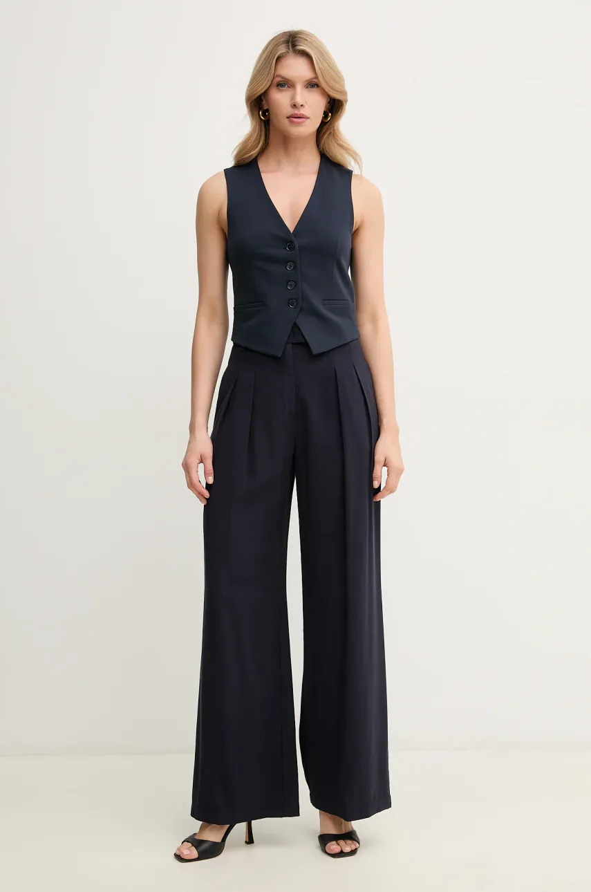 Безрукавка Patrizia Pepe цвет синий однобортная 2C1614 A582U Безрукавка Patrizia Pepe цвет синий однобортная 2C1614 A582U