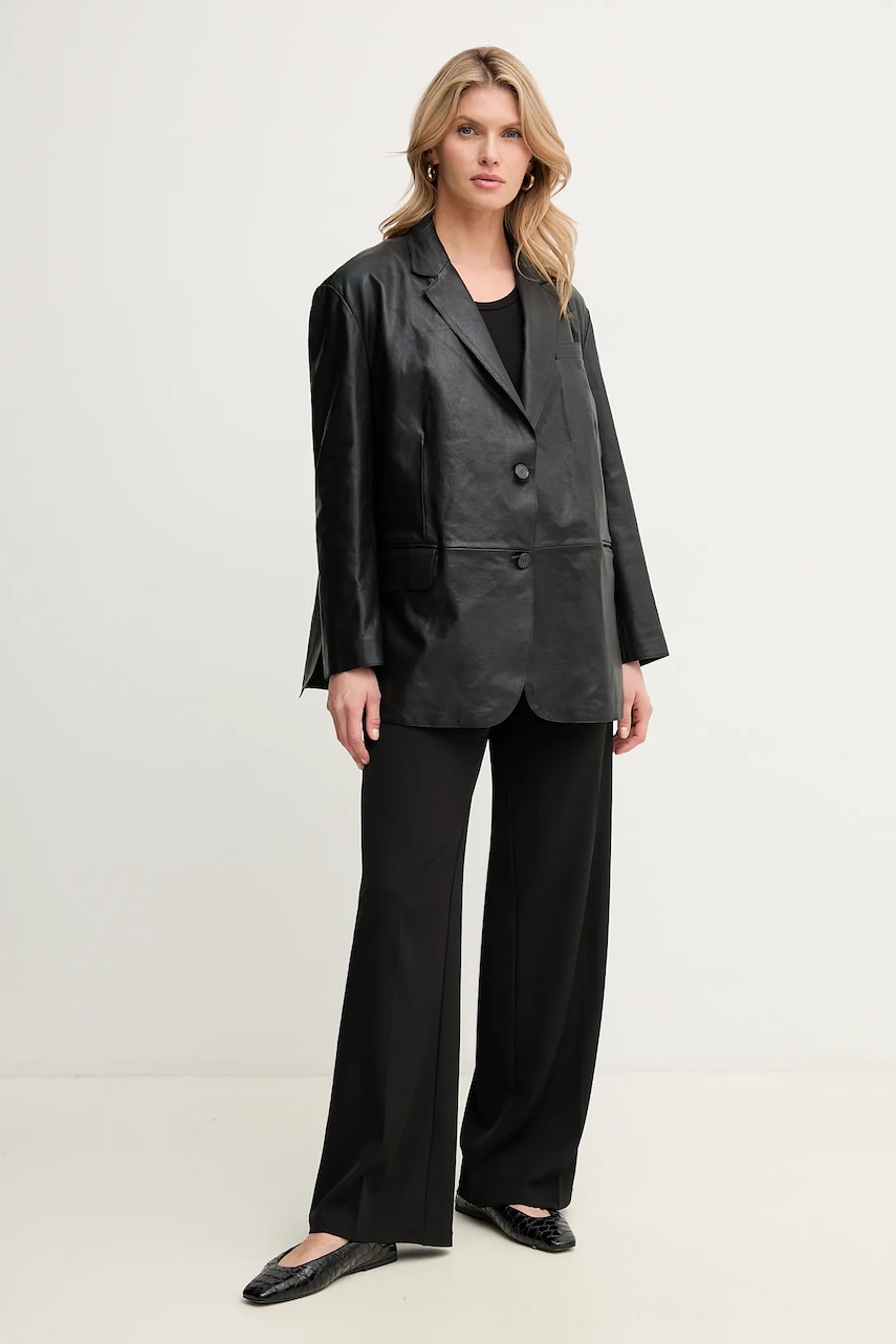 Кожаная куртка Weekend Max Mara цвет чёрный переходная oversize 2515441031600 Кожаная куртка Weekend Max Mara цвет чёрный переходная oversize 2515441031600