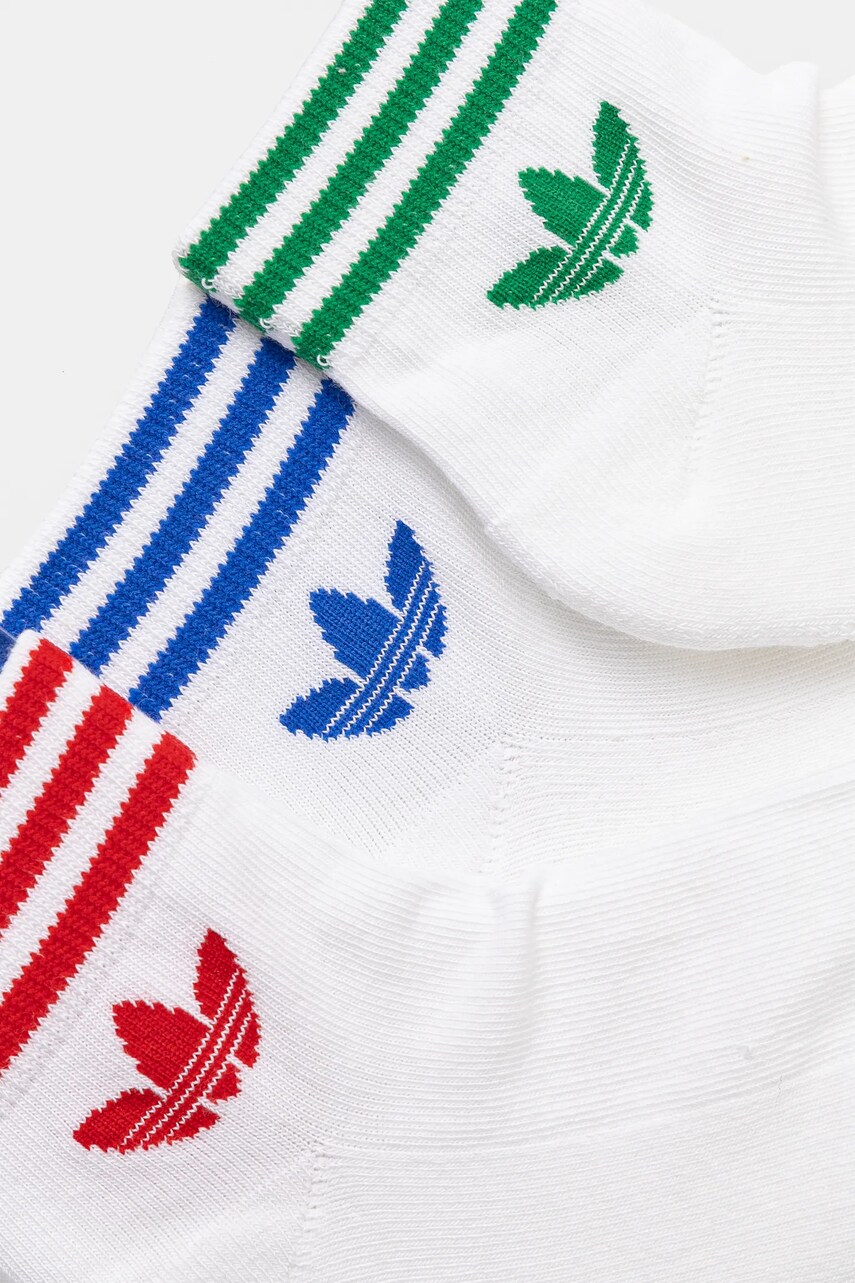 Носки adidas Originals 3 шт цвет белый JI9489 Носки adidas Originals 3 шт цвет белый JI9489