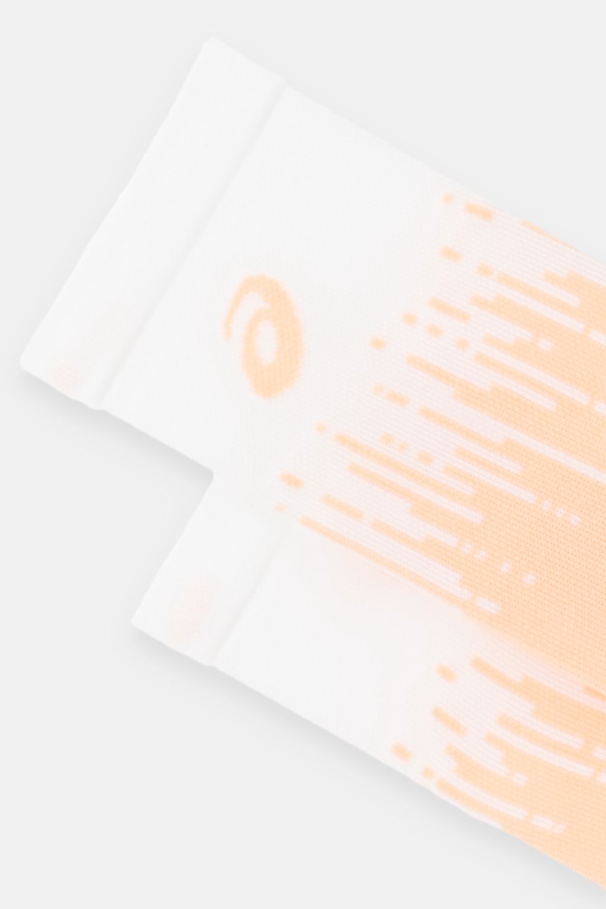 Носки Asics цвет оранжевый 3013A977 Носки Asics цвет оранжевый 3013A977