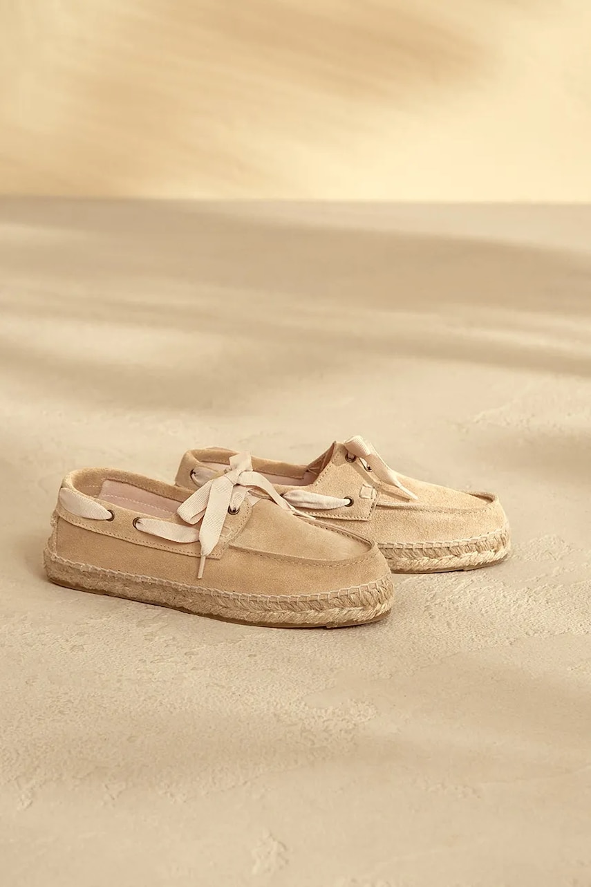 Manebi mocasini din piele întoarsă Hamptons Boat-Shoes Espadrilles femei, culoarea bej, cu toc plat, K 1.1 KW Manebi mocasini din piele întoarsă Hamptons Boat-Shoes Espadrilles femei, culoarea bej, cu toc plat, K 1.1 KW