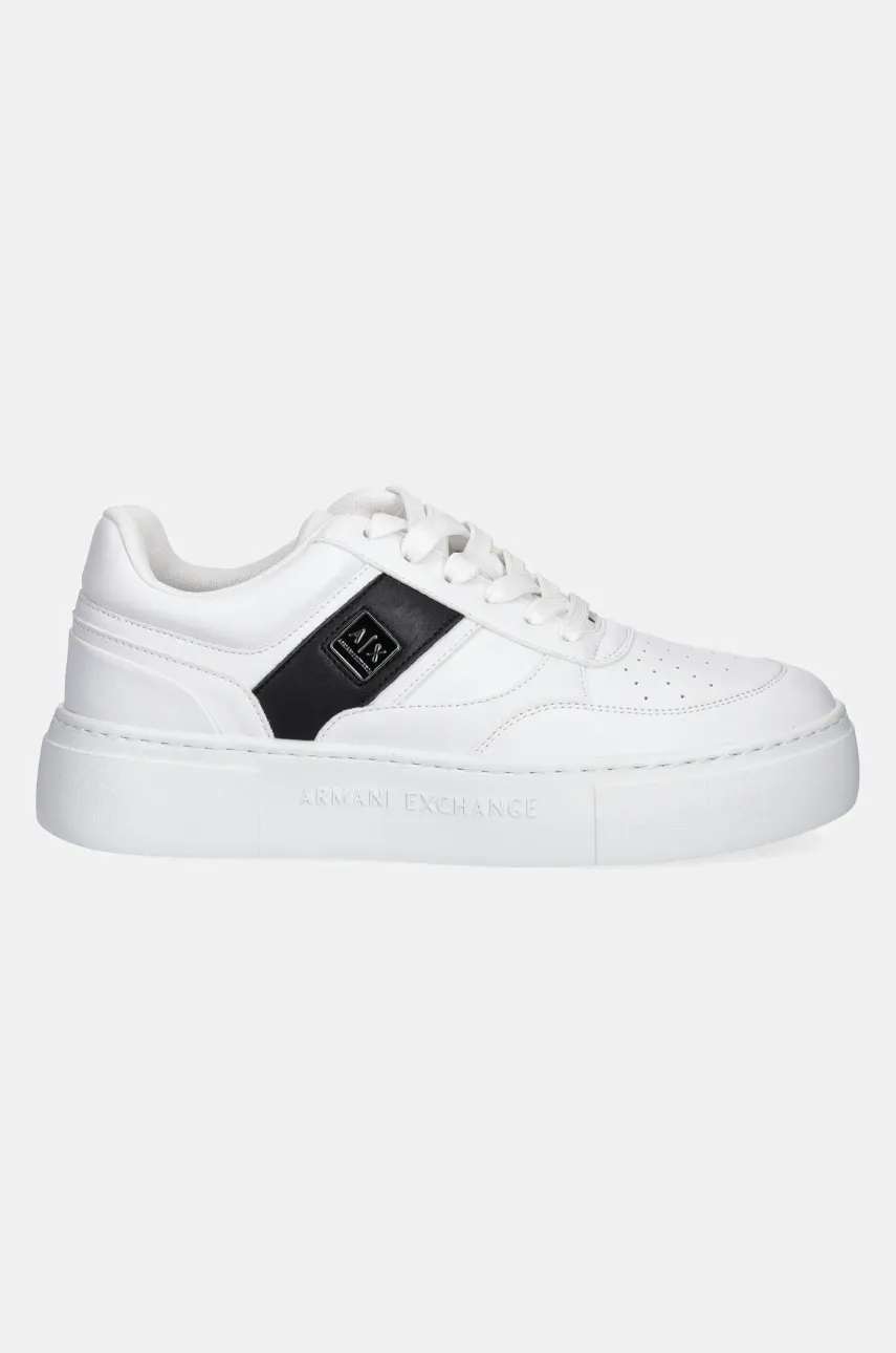 Кроссовки Armani Exchange женские цвет белый XDX176 XV917 K488 Кроссовки Armani Exchange женские цвет белый XDX176 XV917 K488