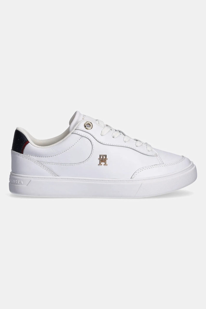 Кожаные кроссовки Tommy Hilfiger ESSENTIAL CHIC COURT SNEAKER RWB цвет белый FW0FW08579 Кожаные кроссовки Tommy Hilfiger ESSENTIAL CHIC COURT SNEAKER RWB цвет белый FW0FW08579
