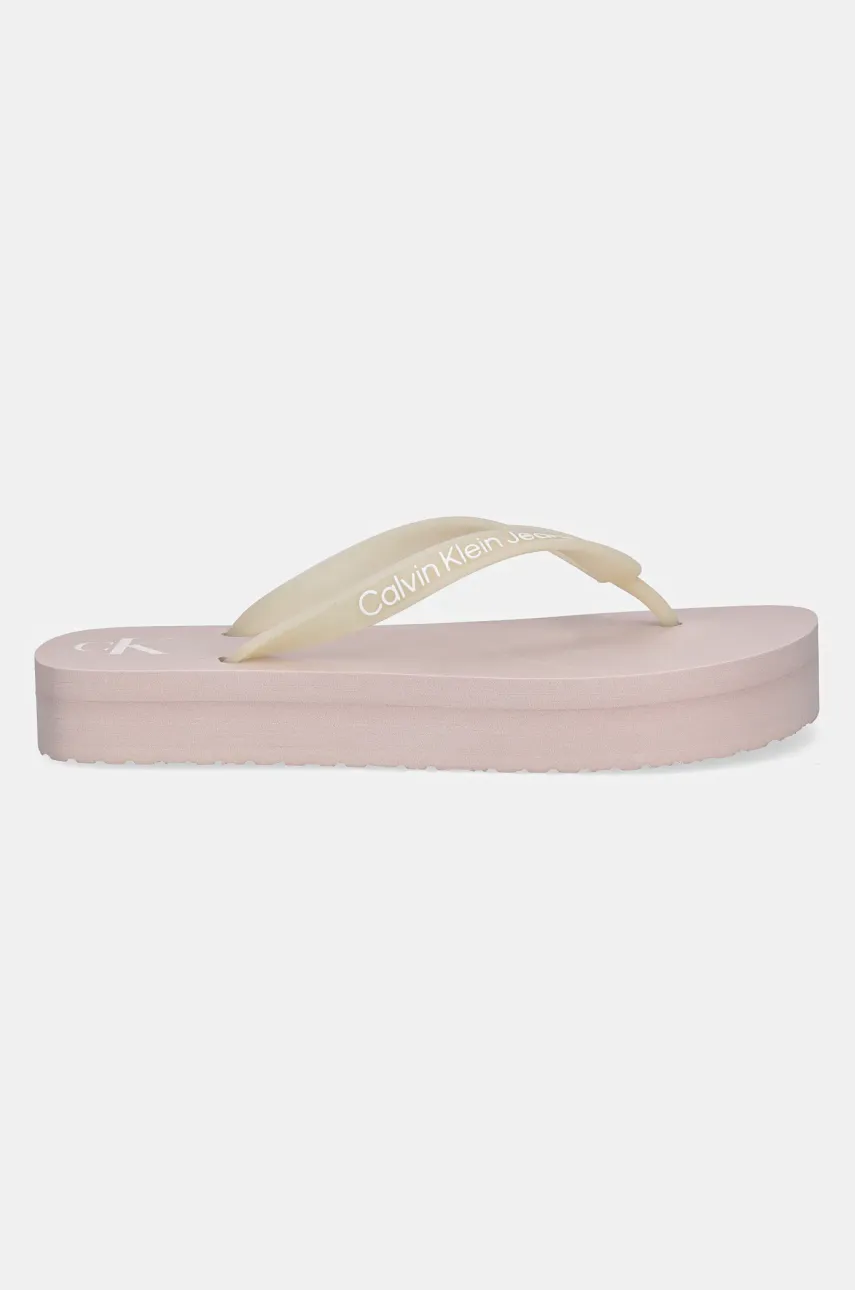 Вьетнамки Calvin Klein Jeans BEACH SANDAL FLATFORM TPU женские цвет розовый на платформе YW0YW01830 Вьетнамки Calvin Klein Jeans BEACH SANDAL FLATFORM TPU женские цвет розовый на платформе YW0YW01830