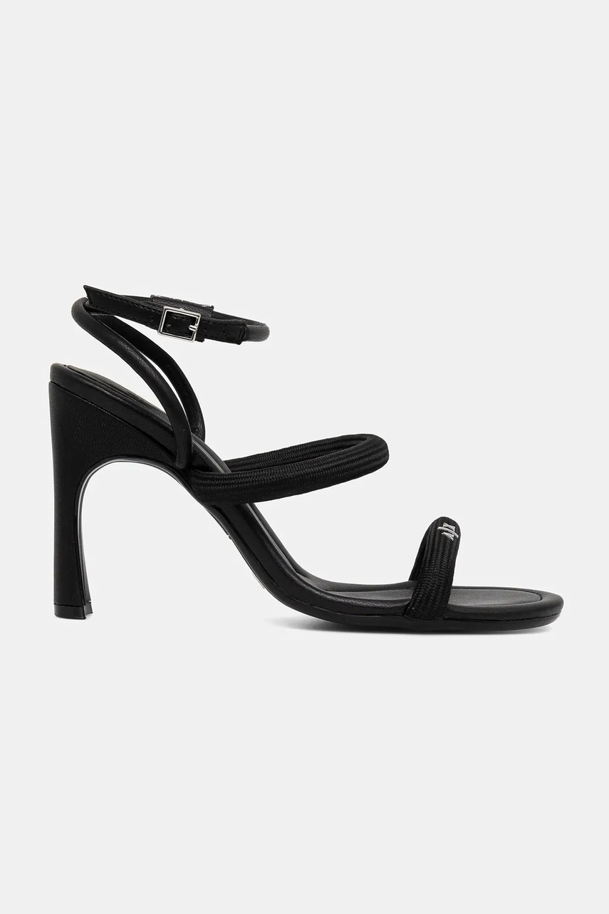 Сандалии Armani Exchange цвет чёрный XDP059 XV925 00002 Сандалии Armani Exchange цвет чёрный XDP059 XV925 00002