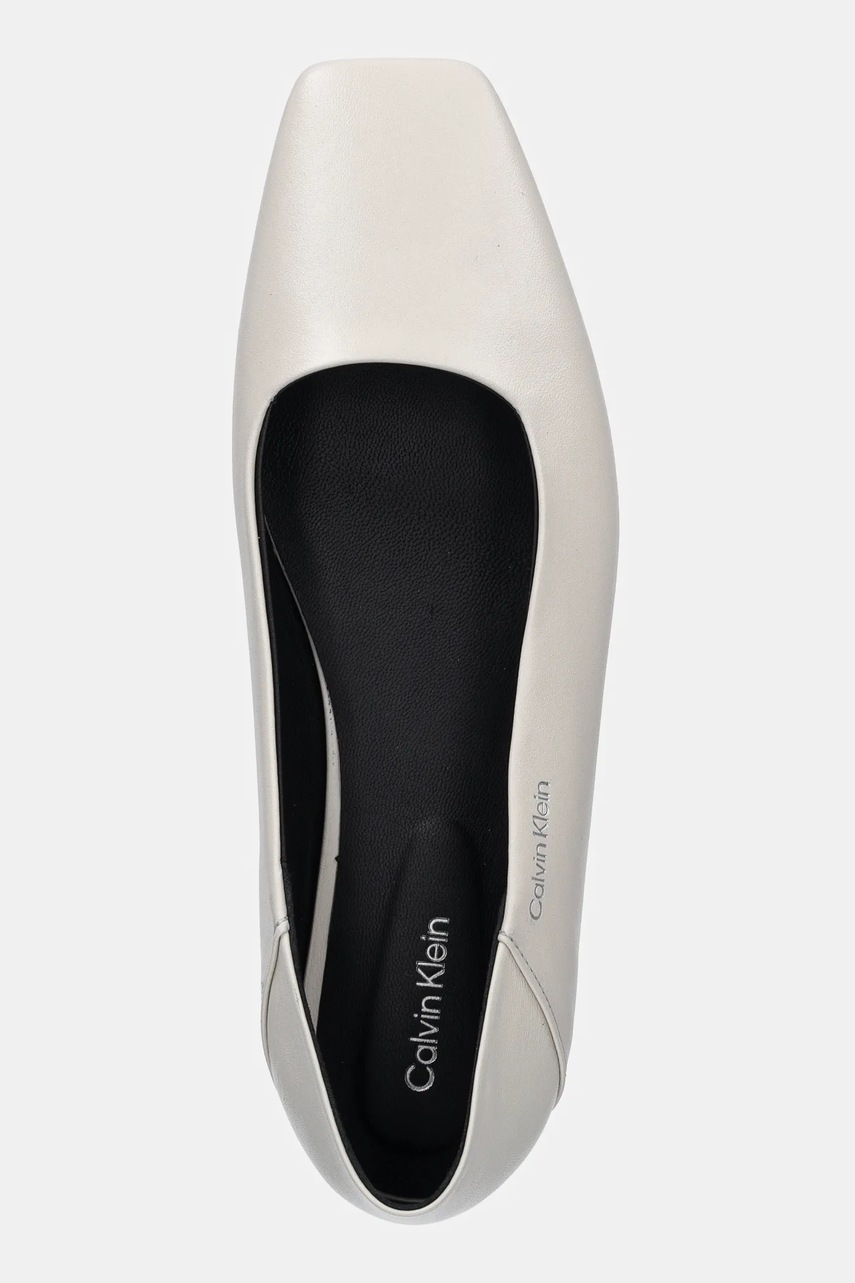 Δερμάτινες μπαλαρίνες Calvin Klein FLAT BALLERINA - LTH χρώμα: μπεζ, HW0HW02463 φωτογραφία