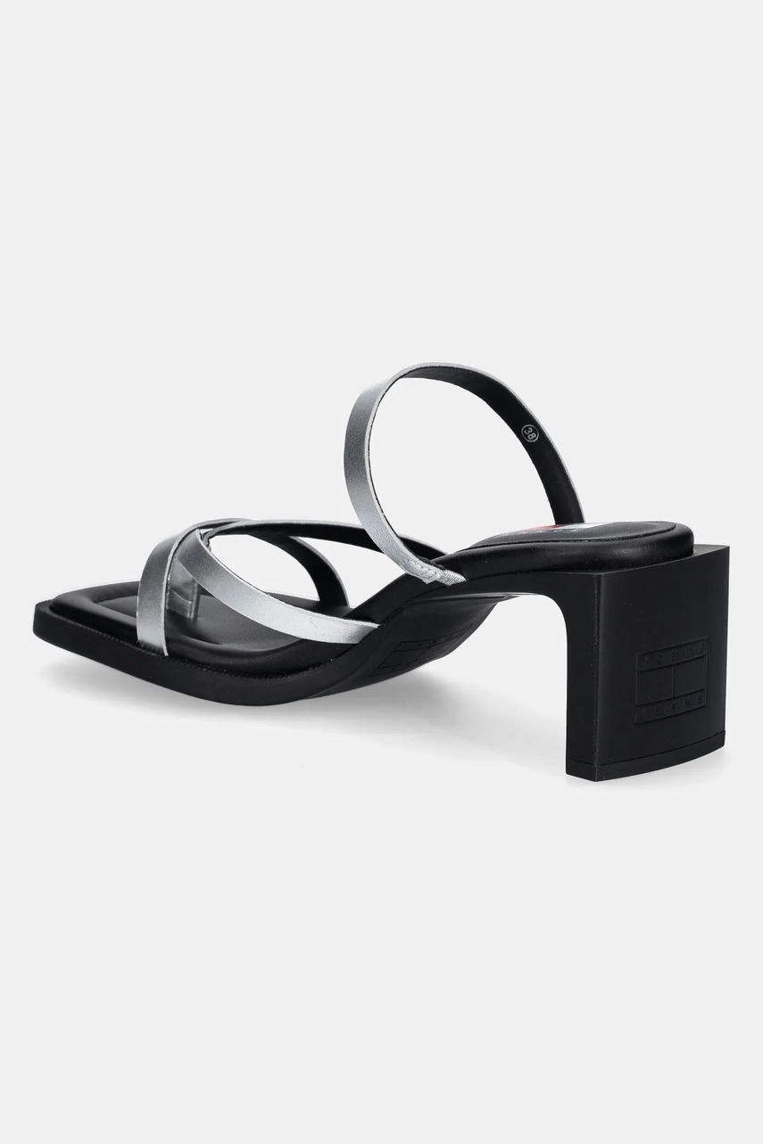 Tommy Jeans bőr papucs THE SOHO SANDAL METALLIC ezüst, női, magassarkú, EN0EN02801 termék 2. képe