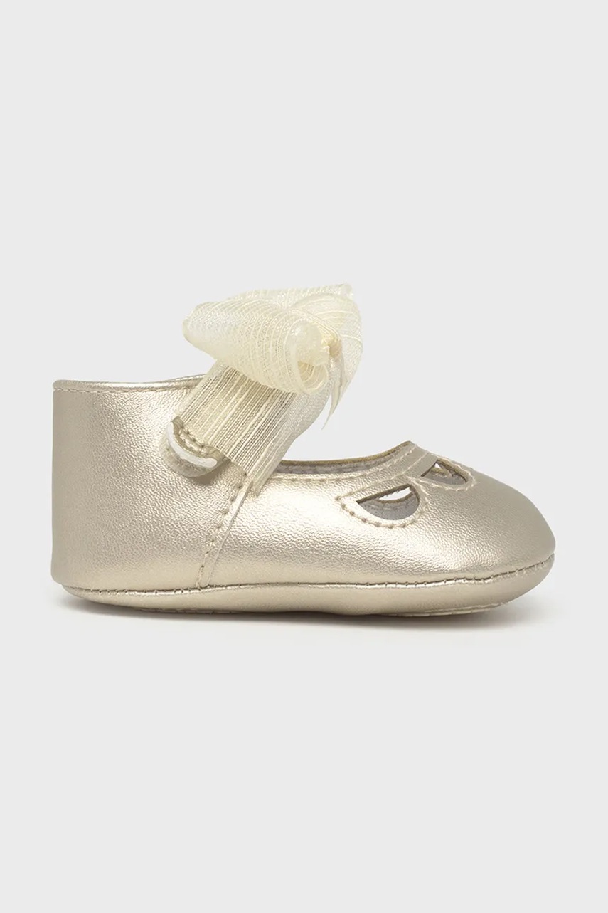 Обувь для новорождённых Mayoral Newborn цвет золотой 9900