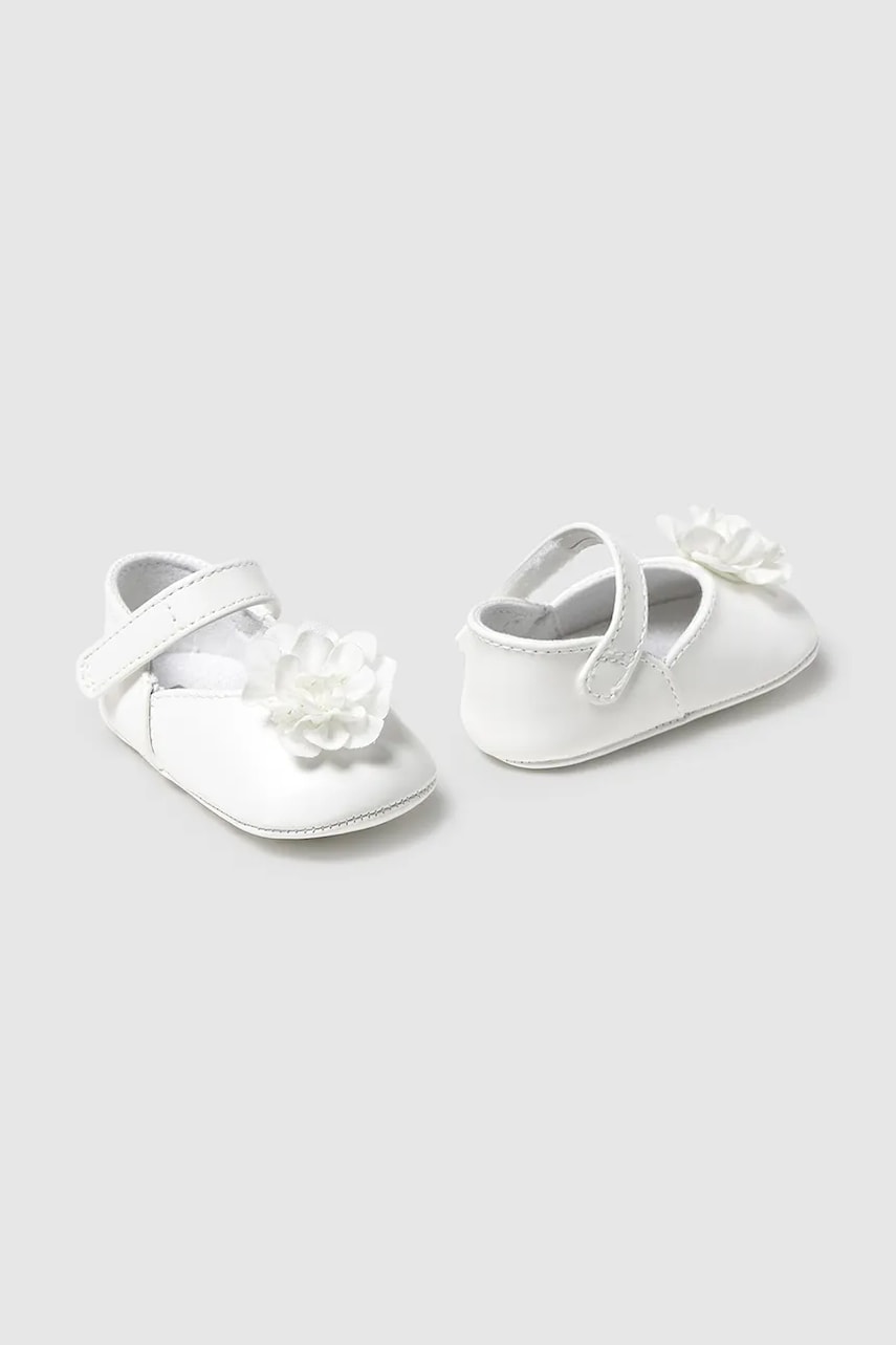 Mayoral Newborn pantofi pentru bebelusi culoarea alb, 9902