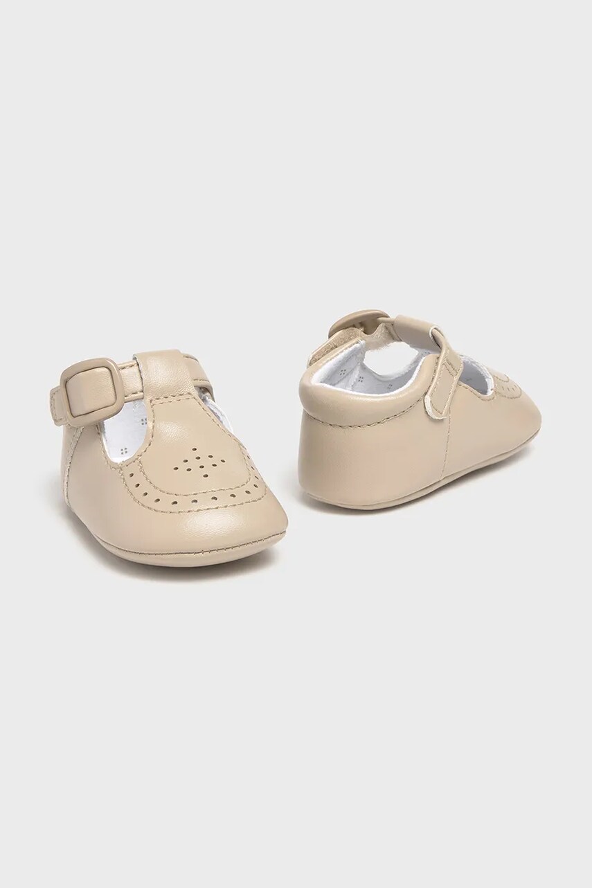 Mayoral Newborn pantofi pentru bebelusi culoarea maro, 9893