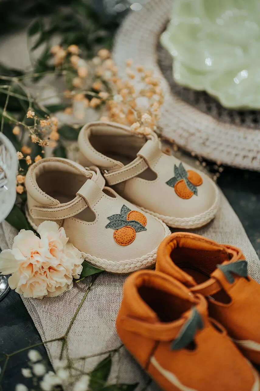 Levně Kojenecké kožené boty Donsje Yames Shoes Arancia béžová barva, 1041401