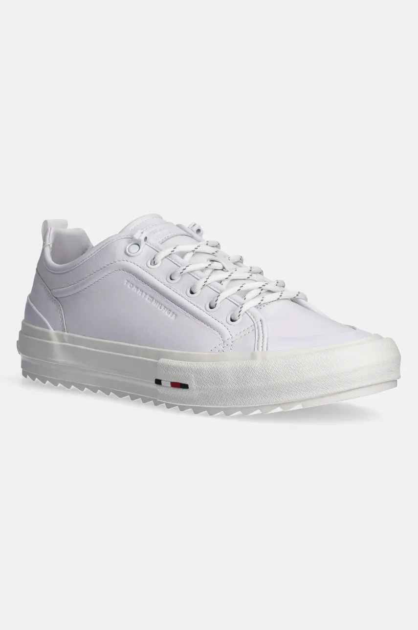 Levně Kožené sneakers boty Tommy Hilfiger TH HI VULC CLEAT LOW LTH bílá barva, FM0FM05452