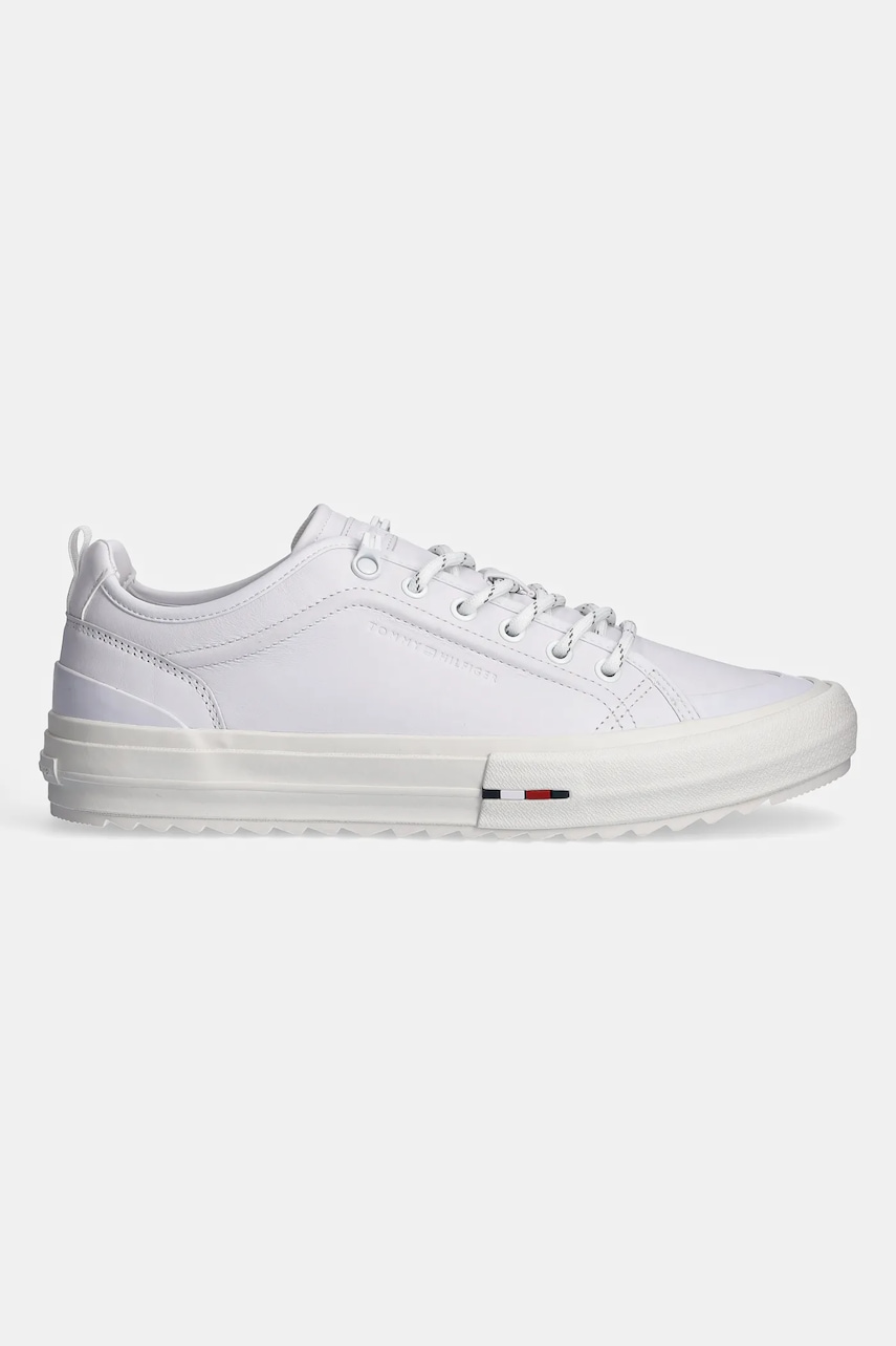 Кожаные кроссовки Tommy Hilfiger TH HI VULC CLEAT LOW LTH цвет белый FM0FM05452 Кожаные кроссовки Tommy Hilfiger TH HI VULC CLEAT LOW LTH цвет белый FM0FM05452